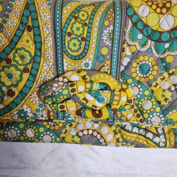 Vera Bradley Knot Just A clutch shoulder bag. - Picture 2 of 5